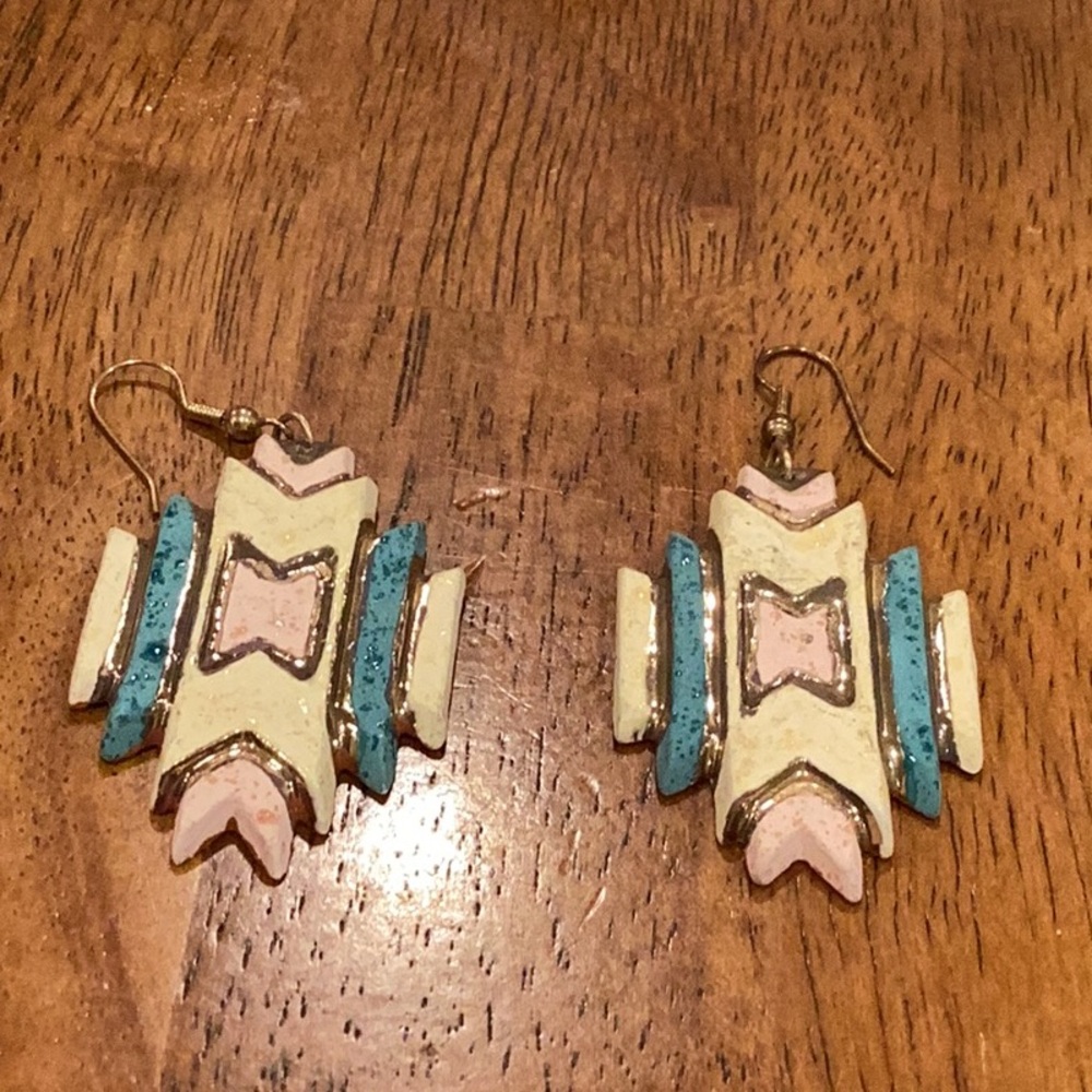 Vintage 80s Native American Santa Fe Southwestern Earrings Cream and Blue